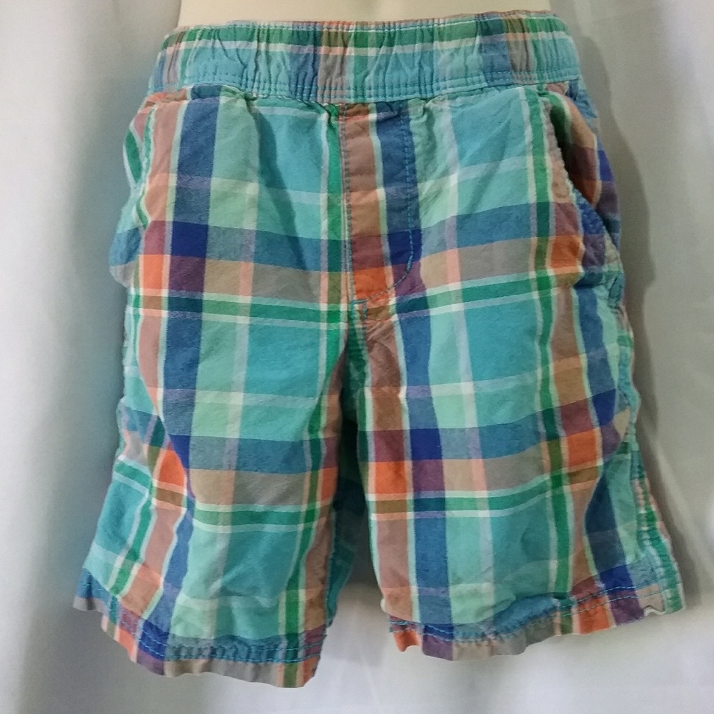 Boys colorful plaid shorts size 4T